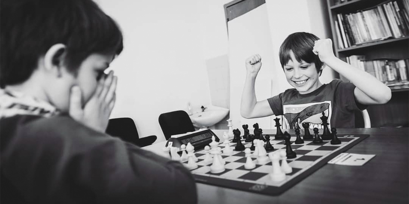 Psico Ayuda Infantil – Beneficios de jugar al ajedrez en la infancia